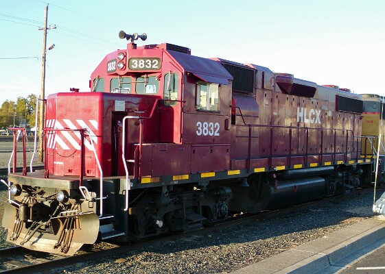 HLCX3832 &lpar;GP38-2&rpar;