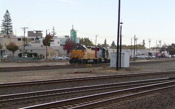 UP1346 &lpar;GP40-2&rpar; - SSW9652 &lpar;GP60&rpar;