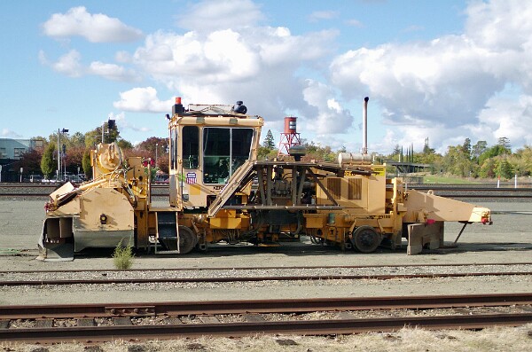 Union Pacific BR 0710 - Kershaw&reg; Ballast Regulator