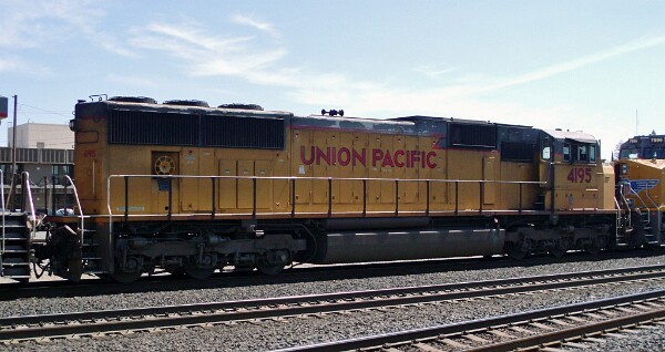 UP4195&nbsp;&lpar;SD70M&rpar;