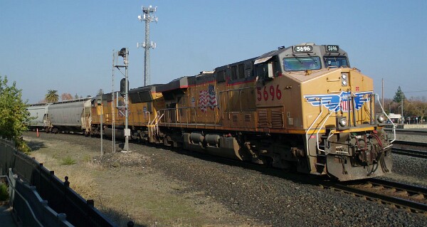 UP5696&nbsp;&lpar;C45ACCTE&rpar; - UP4793&nbsp;&lpar;SD70M&rpar;
