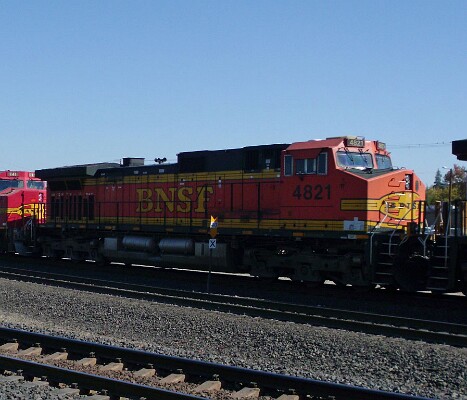 BNSF4821&nbsp;&lpar;DASH&nbsp;9-44CW&rpar;