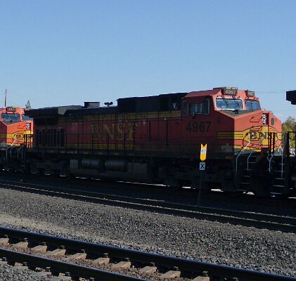 BNSF4967&nbsp;&lpar;DASH&nbsp;9-44CW&rpar;