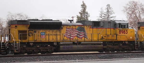 UP8983&nbsp;&lpar;SD70AH&rpar;