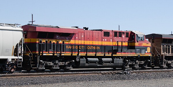 KCS4857&nbsp;&lpar;ES44C4&rpar;