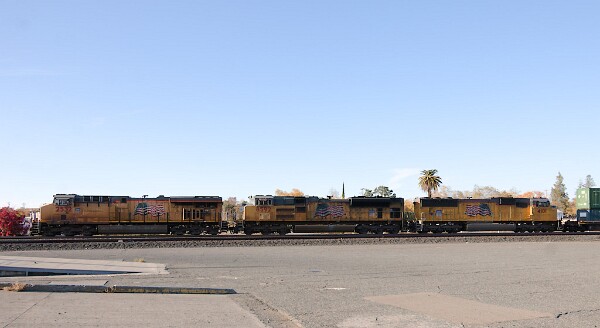 UP2532&nbsp;&lpar;C45AH&rpar; -UP8592&nbsp;&lpar;SD70ACe&rpar; - UP4101&nbsp;&lpar;SD70M&rpar;