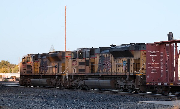 UP8664&nbsp;&lpar;SD70ACe&rpar; - UP8325&nbsp;&lpar;SD70ACe&rpar;