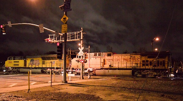 UP3080&nbsp;&lpar;SD70AH&rpar;&ast; - UP5758&nbsp;&lpar;C44ACCTE&rpar;