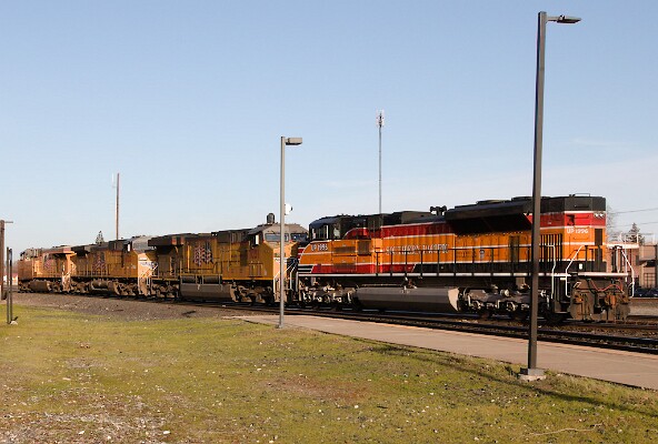 UP7671&nbsp;&lpar;C45ACCTE&rpar; - UP6720&nbsp;&lpar;C44AC&rpar; - UP7051&nbsp;&lpar;C44ACM&rpar; - UP1996&nbsp;&lpar;SD70ACe&rpar;