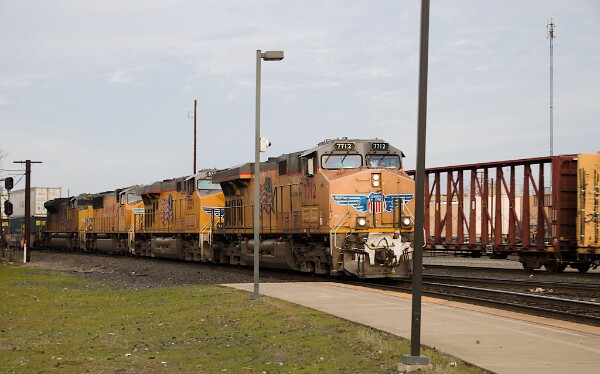 UP7712&nbsp;&lpar;C45ACCTE&rpar; - UP5339&nbsp;&lpar;C45ACCTE&rpar; - UP4108&nbsp;&lpar;SD70M&rpar; - UP8993&nbsp;&lpar;SD70AH&rpar;
