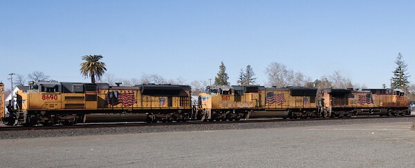 UP5623&nbsp;&lpar;C44ACCTE&rpar; - UP5187&nbsp;&lpar;SD70M&rpar; - UP8690&nbsp;&lpar;SD70ACe&rpar;