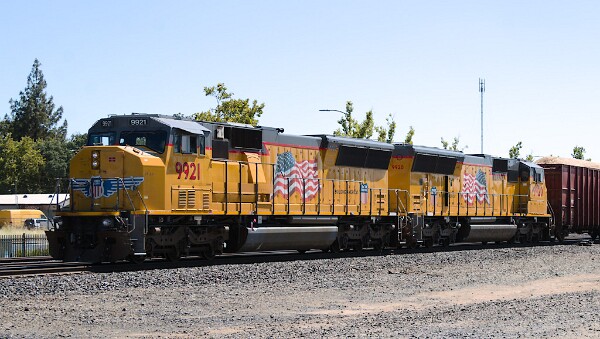 UP9921&nbsp;&lpar;SD59MX&rpar; - UP9920&nbsp;&lpar;SD59MX&rpar;