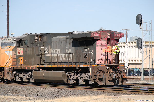 UP6236&nbsp;&lpar;C44-AC&rpar;*