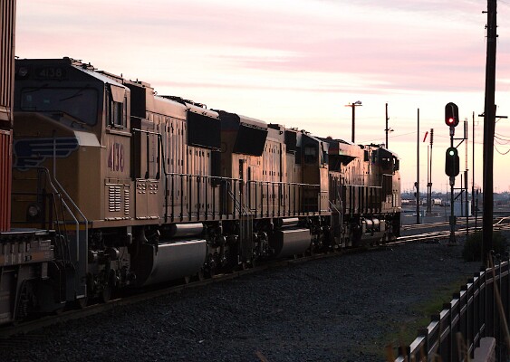 UP8111&nbsp;&lpar;C45AH&rpar; - UP4938&nbsp;&lpar;SD70M&rpar; - UP4138&nbsp;&lpar;SD70M&rpar;