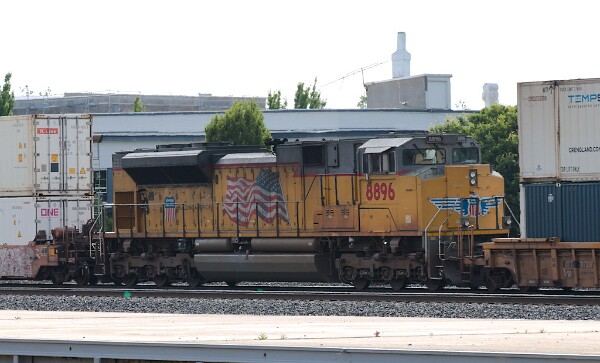 UP8896&nbsp;&lpar;SD70AH&rpar;
