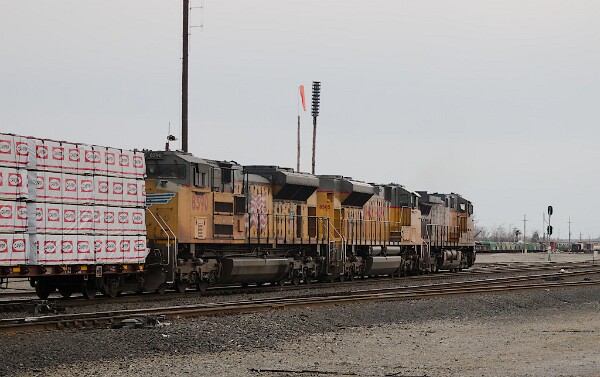 UP5952&nbsp;&lpar;C44ACCTE&rpar; - UP8505&nbsp;&lpar;SD70ACe&rpar; - UP8590&nbsp;&lpar;SD70ACe&rpar;