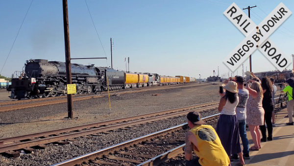 UP4014 - The Big Boy, Two Zephyrs Running Late, A Bay Window Caboose, And More. A Video From My YouTube Channel.