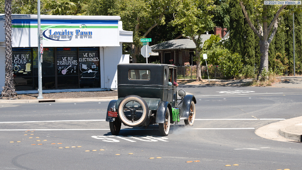 Hey, that's not a train&excl; Part three. - A Stanley Steamer.
