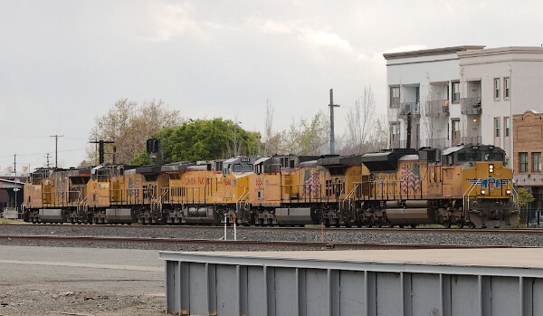 UP9011&nbsp;&lpar;SD70AH&rpar; - UP6564&nbsp;&lpar;C44ACCTE&rpar; - UP9644&nbsp;&lpar;C44ACM&rpar; - UP7147&nbsp;&lpar;C44ACM&rpar; - UP7052&nbsp;&lpar;C44ACM&rpar;