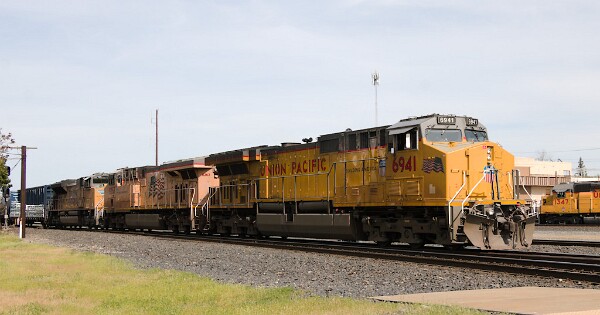 UP6941&nbsp;&lpar;C44ACM&rpar; - UP8263&nbsp;&lpar;C45AH&rpar; - UP8394&nbsp;&lpar;SD70ACe&rpar;