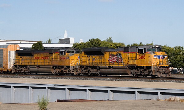 UP8483&nbsp;&lpar;SD70ACE&rpar; - UP8454&nbsp;&lpar;SD70ACE&rpar;