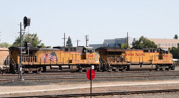 UP6889&nbsp;&lpar;C44ACM&rpar; - UP6748&nbsp;&lpar;C44AC&rpar;